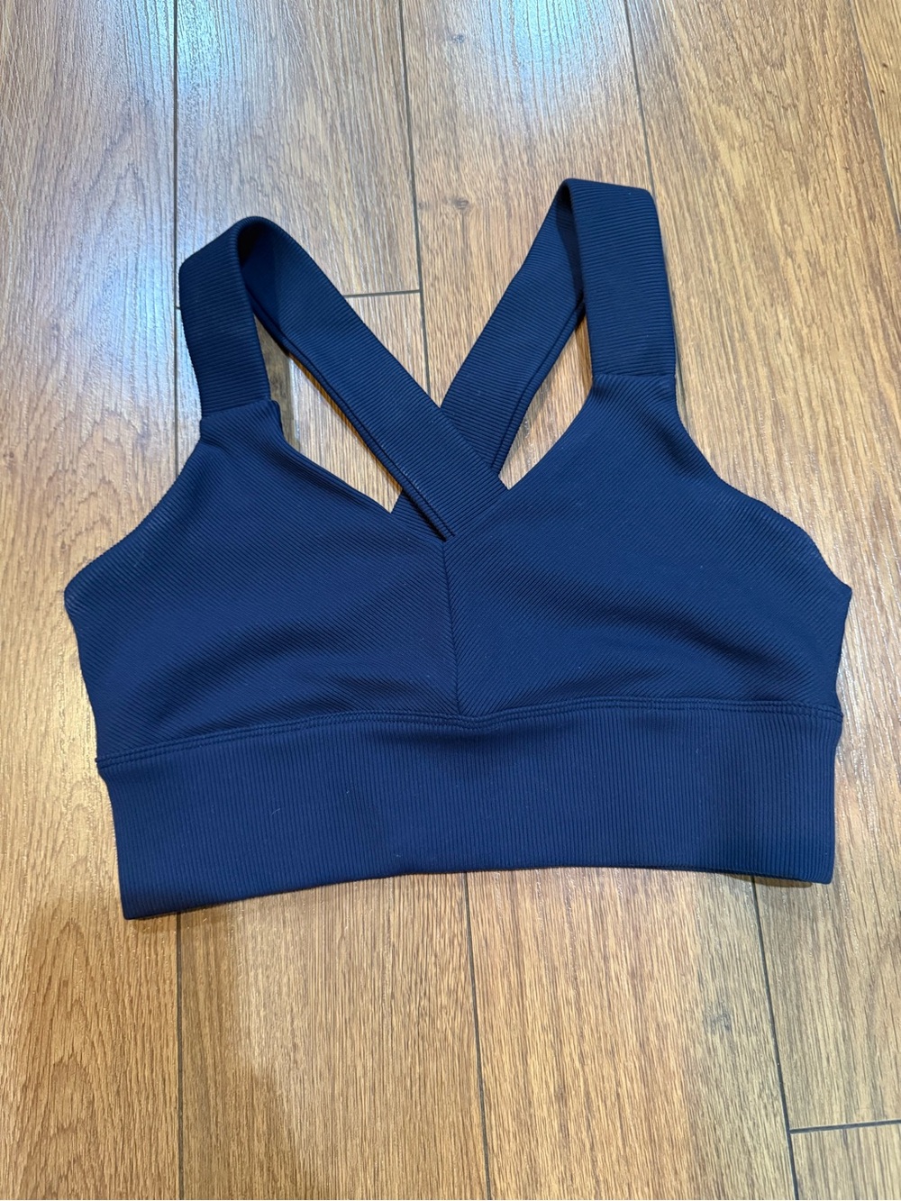 ALO Ribbed Emulate Bra in Dark Navy